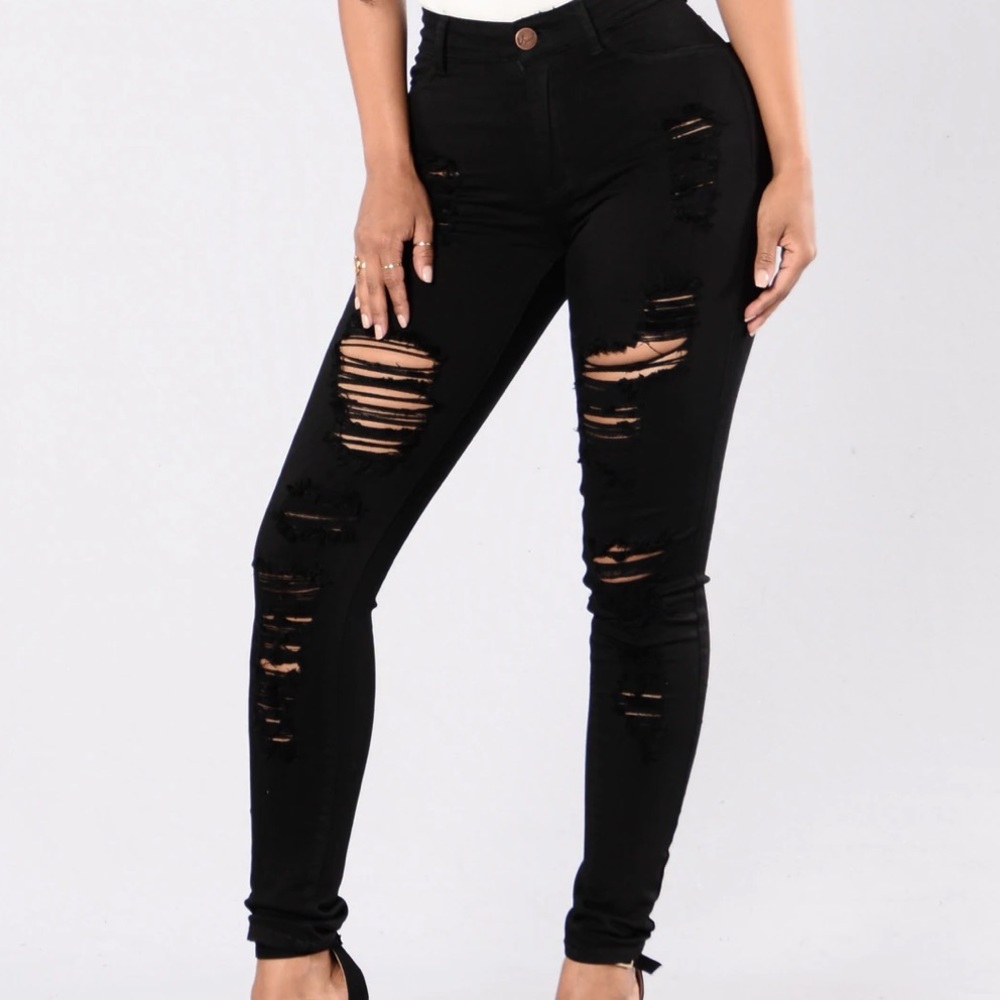 Distressed Black Skinny Jeans
